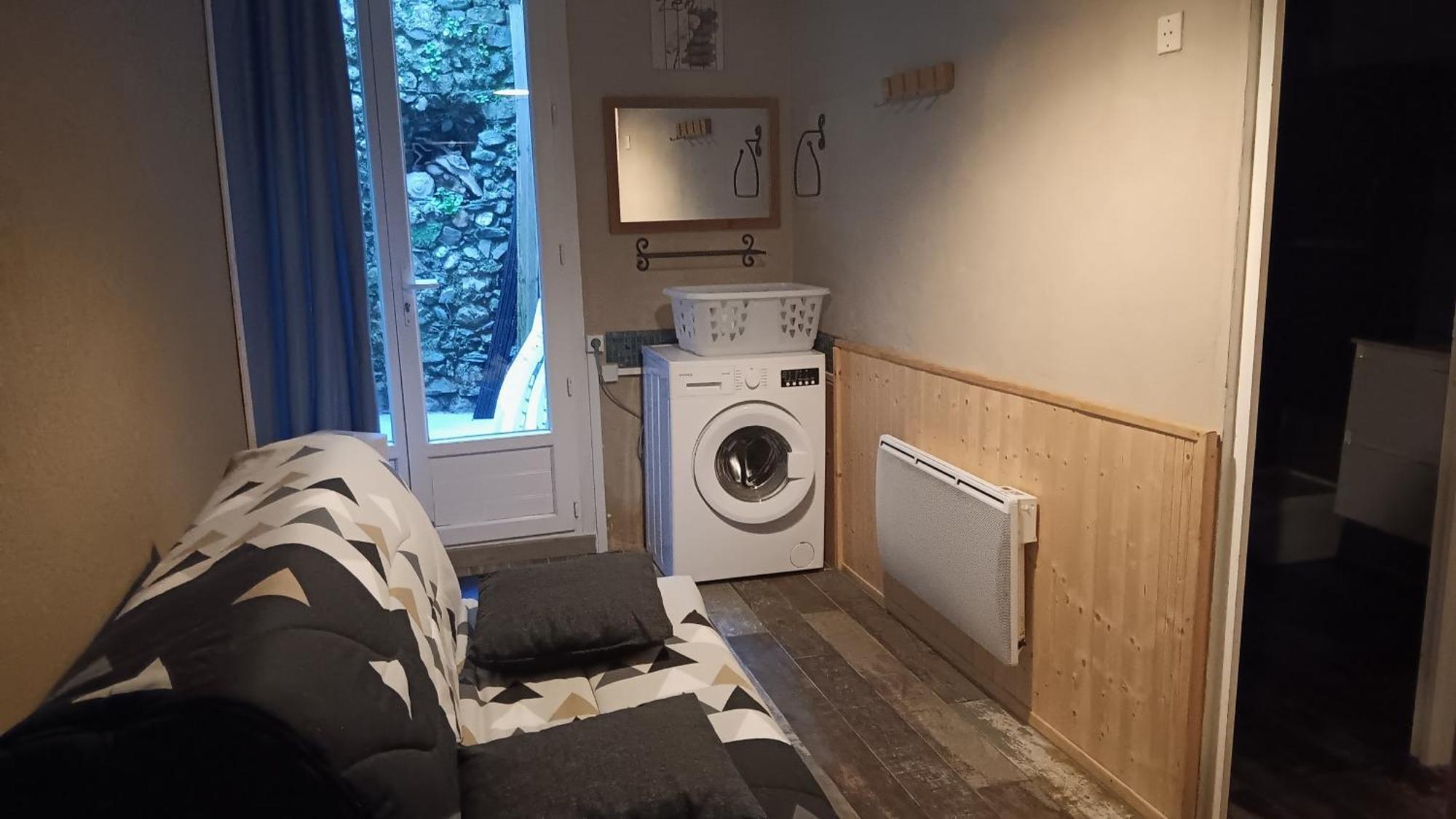 Appartement Pour 4 Personnes Dans Une Rue Tres Calme Saint-Laurent-le-Minier Dış mekan fotoğraf